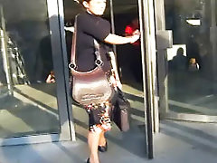 We present different pussies: shaved, hairy, sweet, pretty, etc in a close-view voyeur video #3